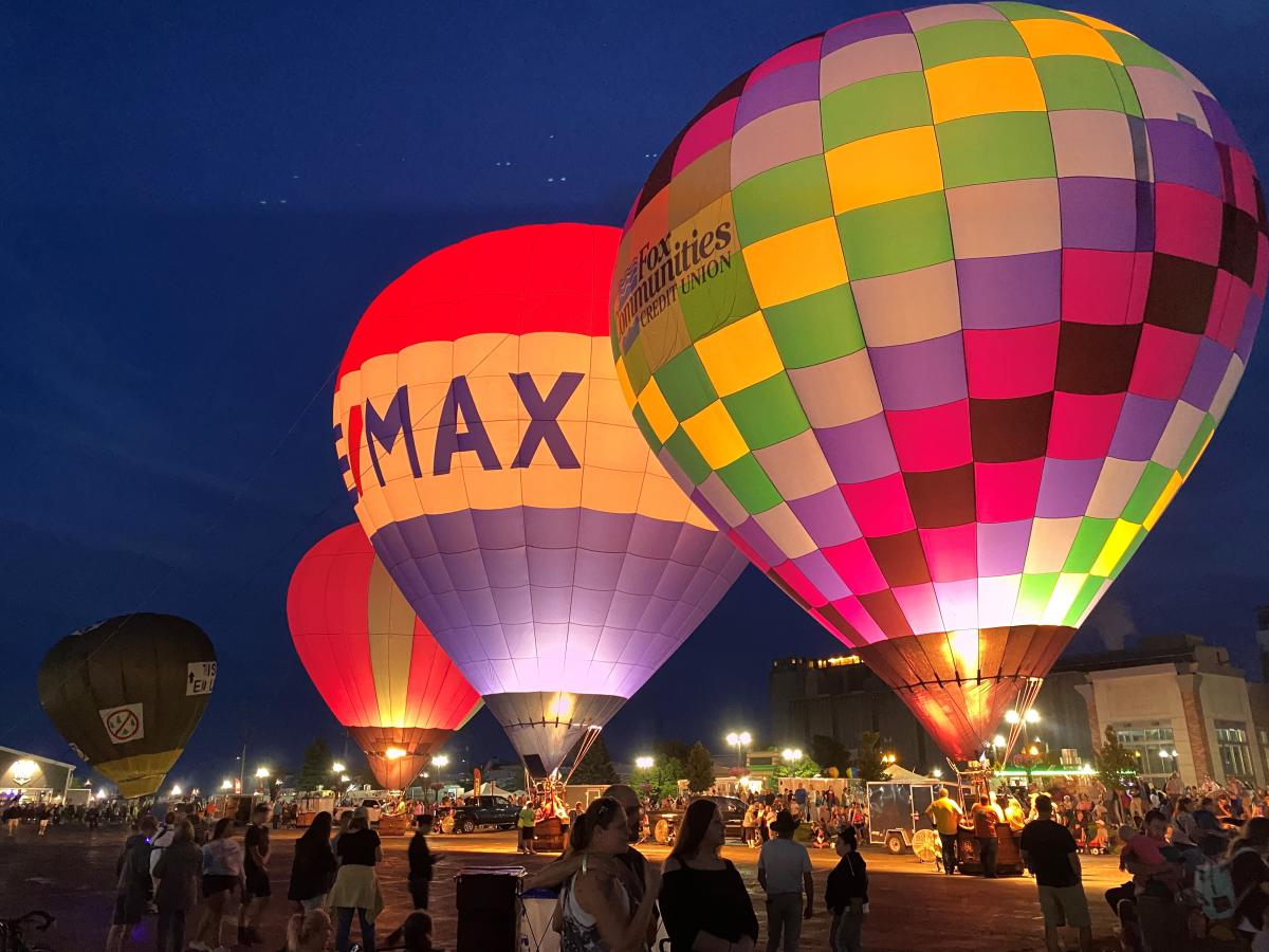 Lakeshore Balloon Glow