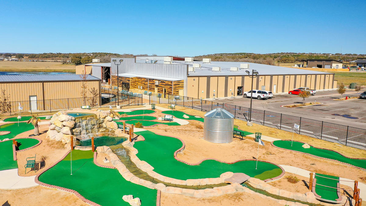 Putters & Gutters Fun Center