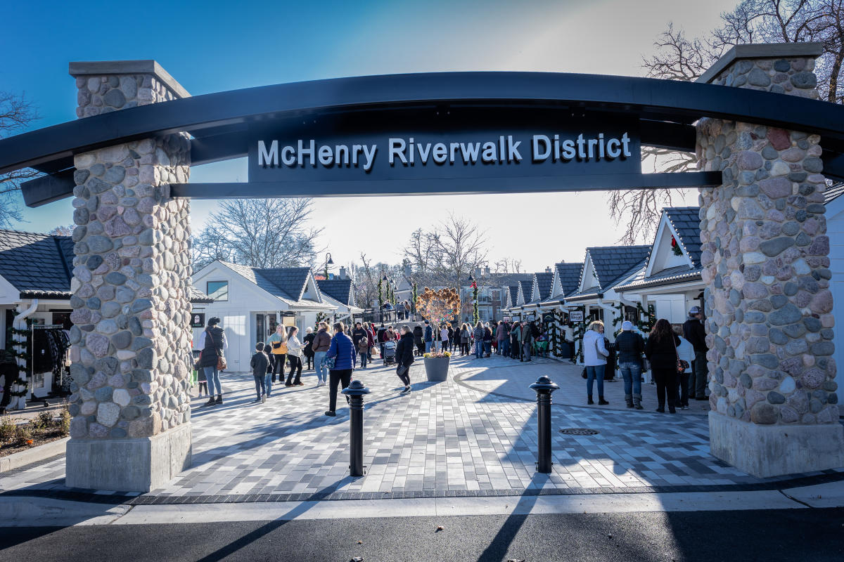 McHenry Riverwalk Shoppes McHenry Riverwalk Shoppes