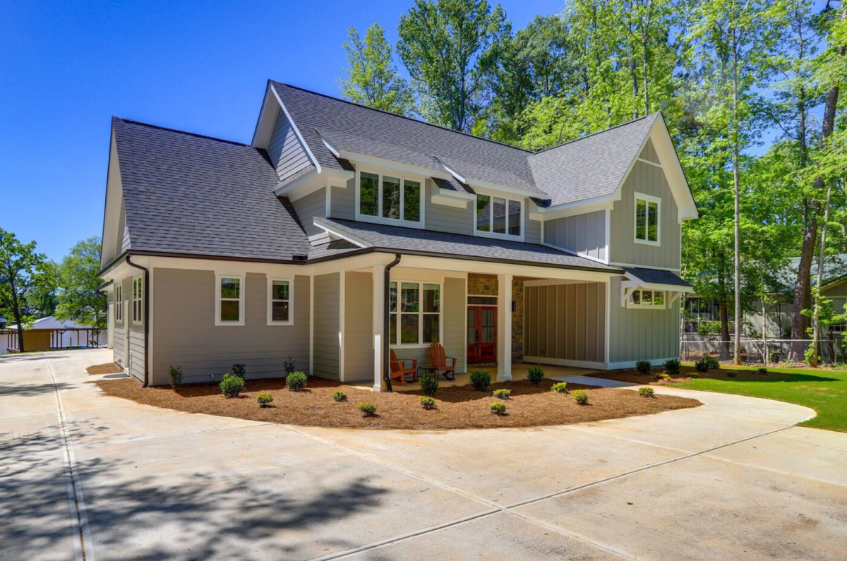 Spacious Lake Sinclair Vacation Rental w/ Dock