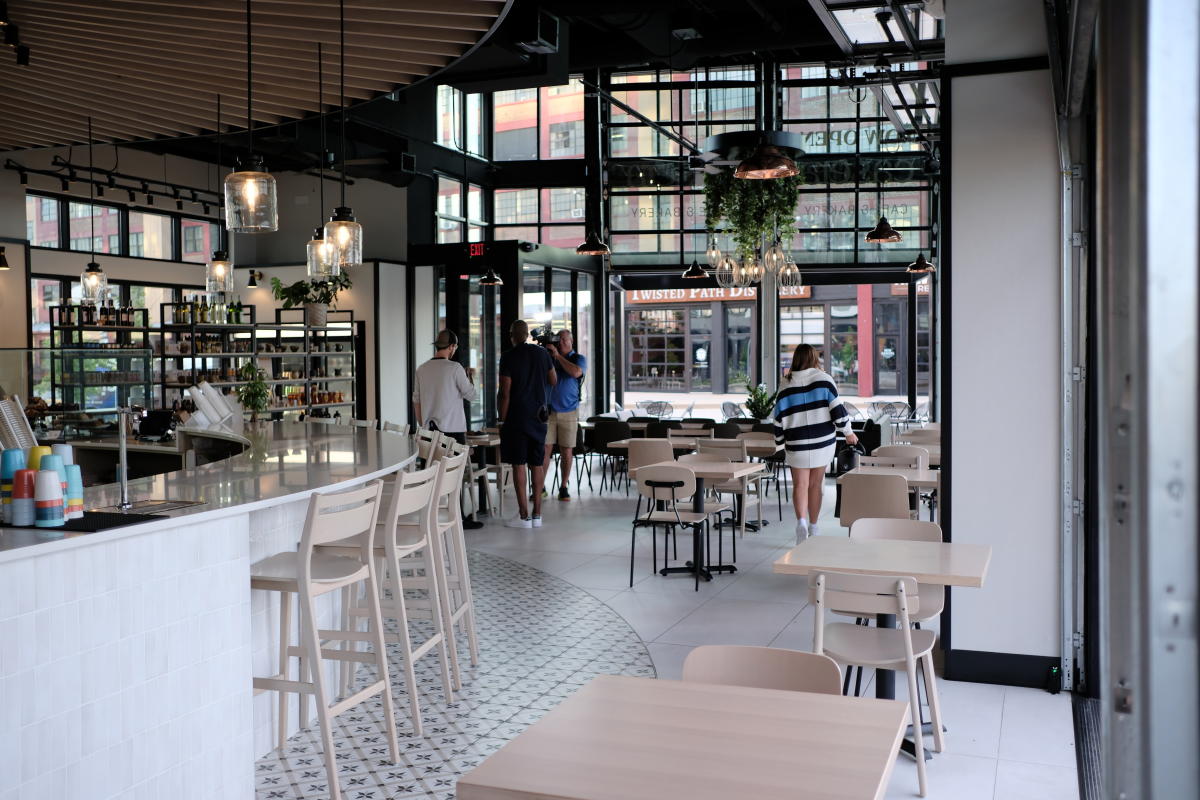 Casera Cafe & Bakery | Milwaukee, WI 53207