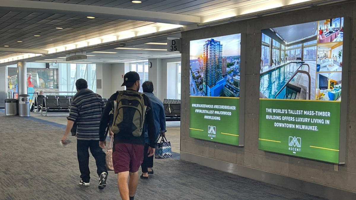 Lamar Airport Advertising Company