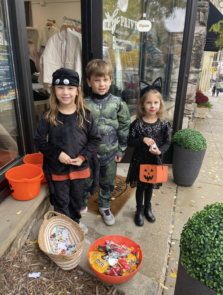 Village Trick or Treat and Costume Contest Wauwatosa, WI 53213