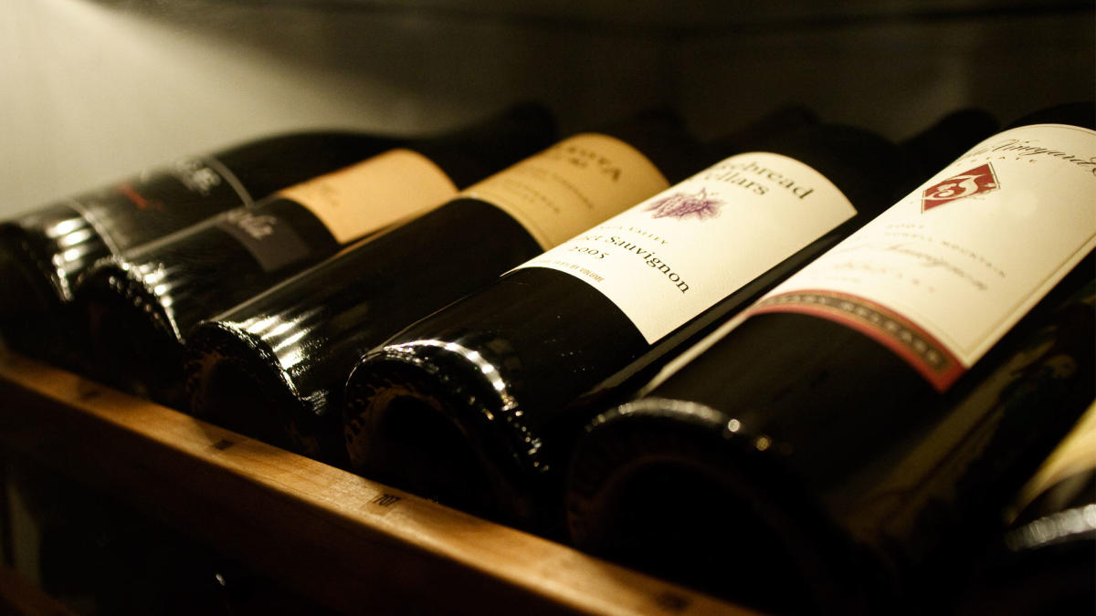 Indulge Wine Bar Milwaukee, WI 53202