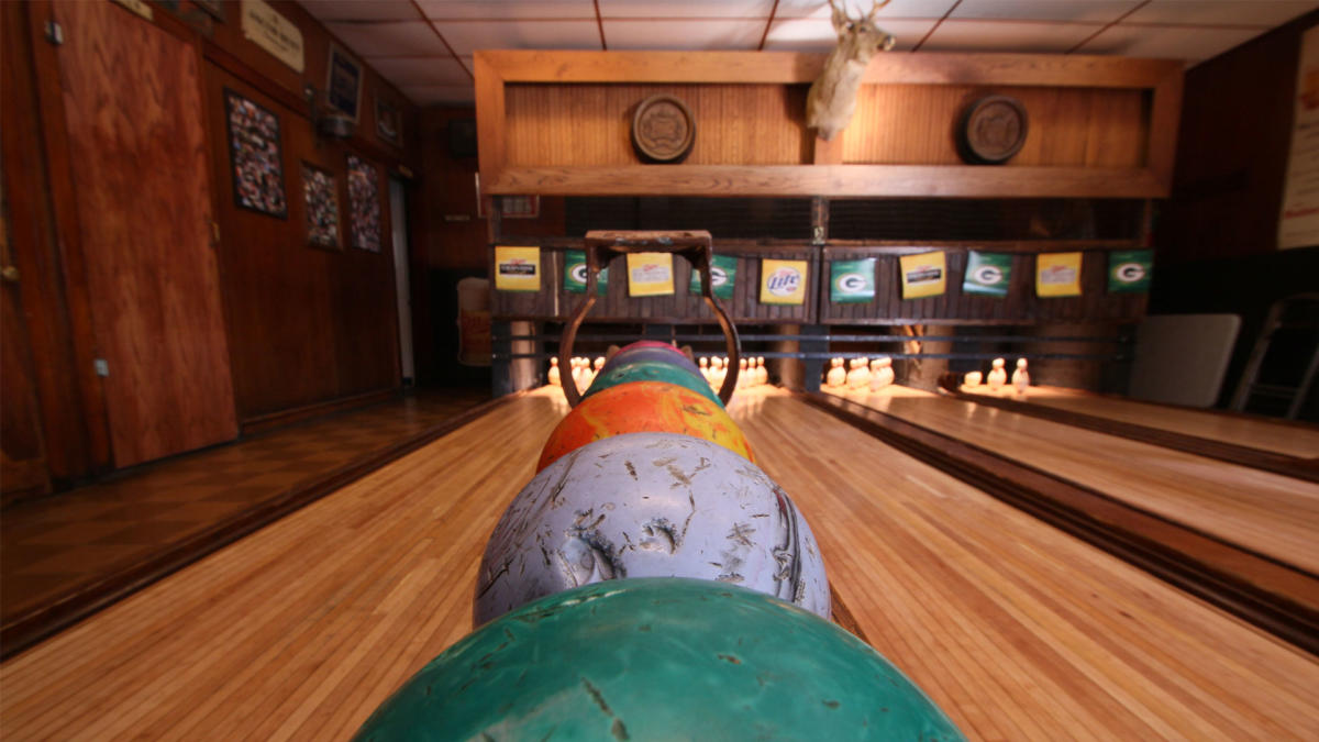 Koz's Mini Bowl Milwaukee, WI 53204