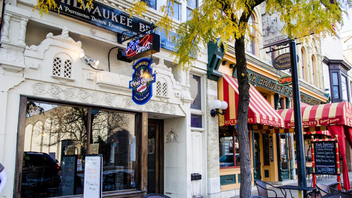 brat house milwaukee wisconsin