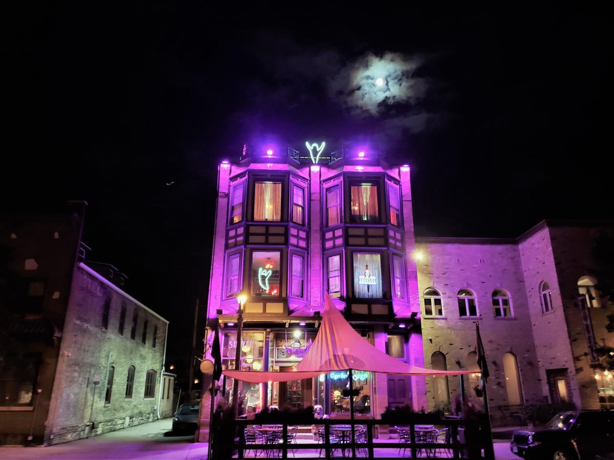 Shaker's Cigar Bar Milwaukee, WI 53204