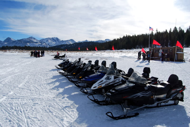 dj's snowmobile adventures tours