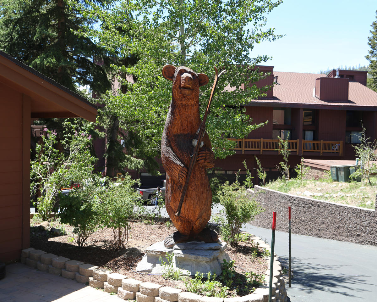 Mammoth Ski & Racquet Club