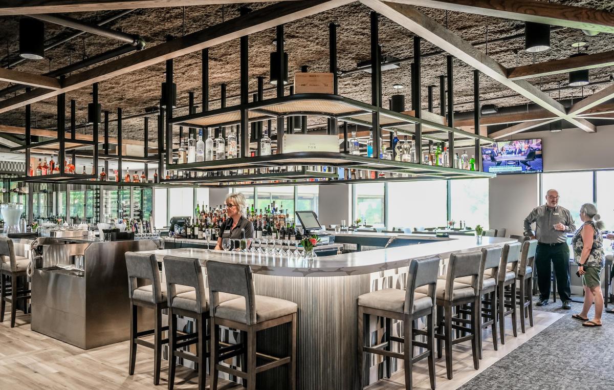 Lake Bluff Grille