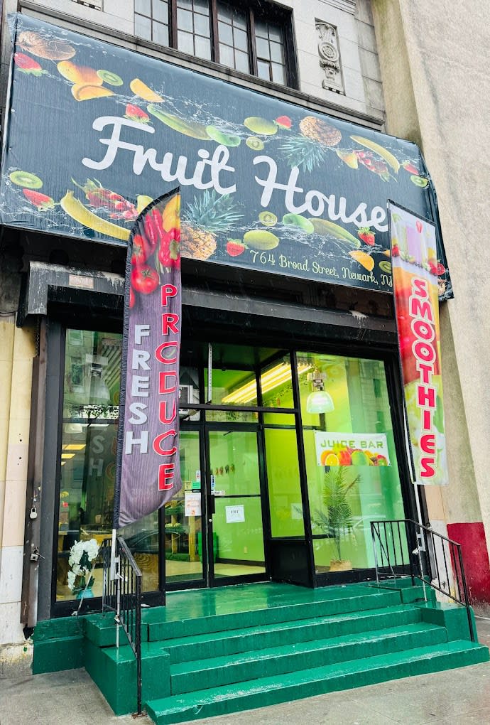 Fruit House | Newark, NJ 07102