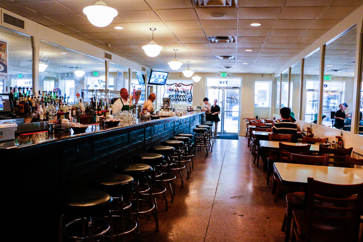 Felix s Restaurant Oyster Bar