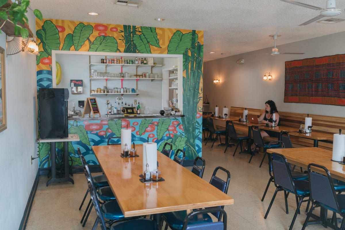 Marjie's grill shop