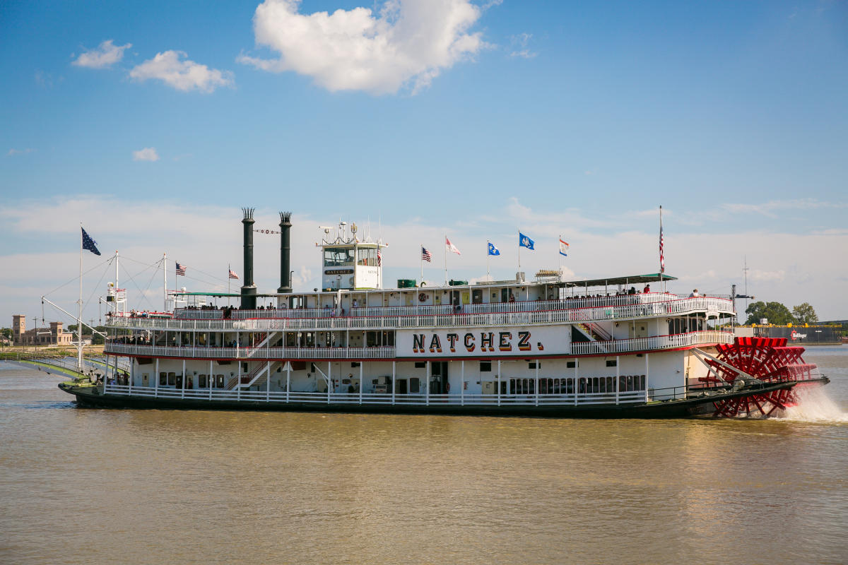 Steamboat natchez discount best sale