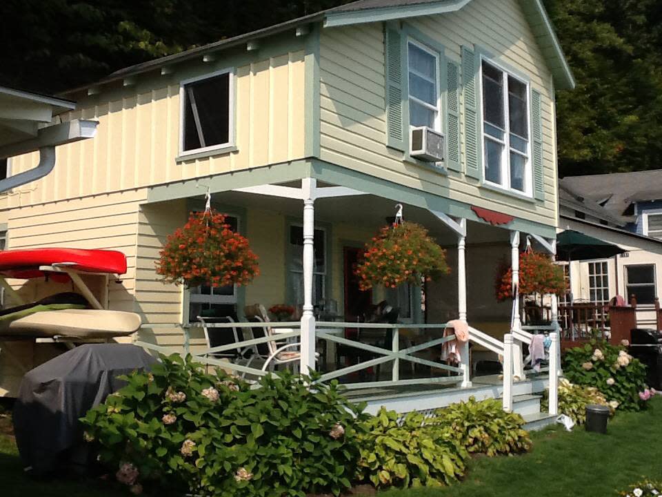 Cottage on Cayuga Lake Ithaca, NY 14850