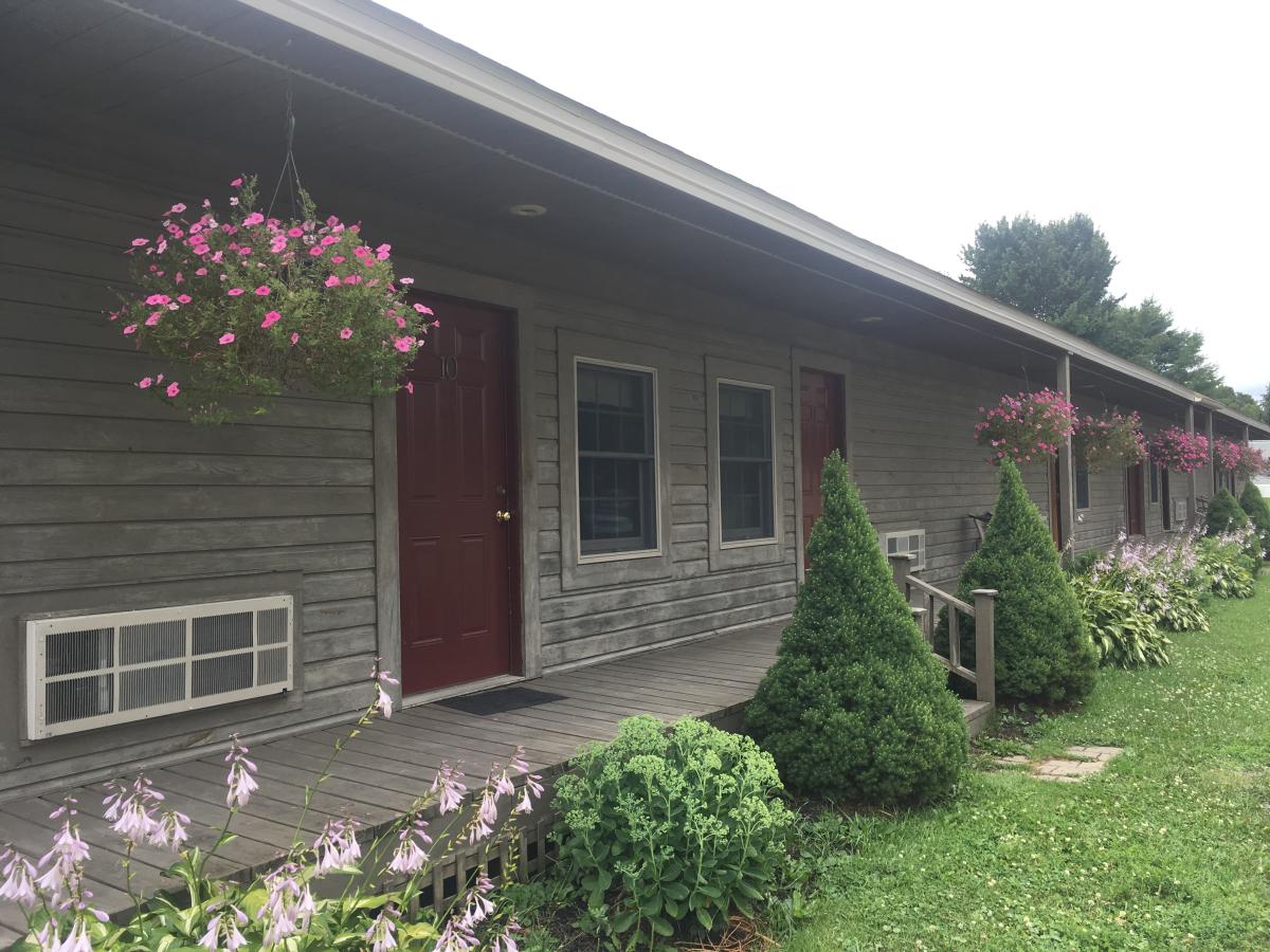 Heritage Inn & Homespun Niche Schuyler Lake, NY 13457