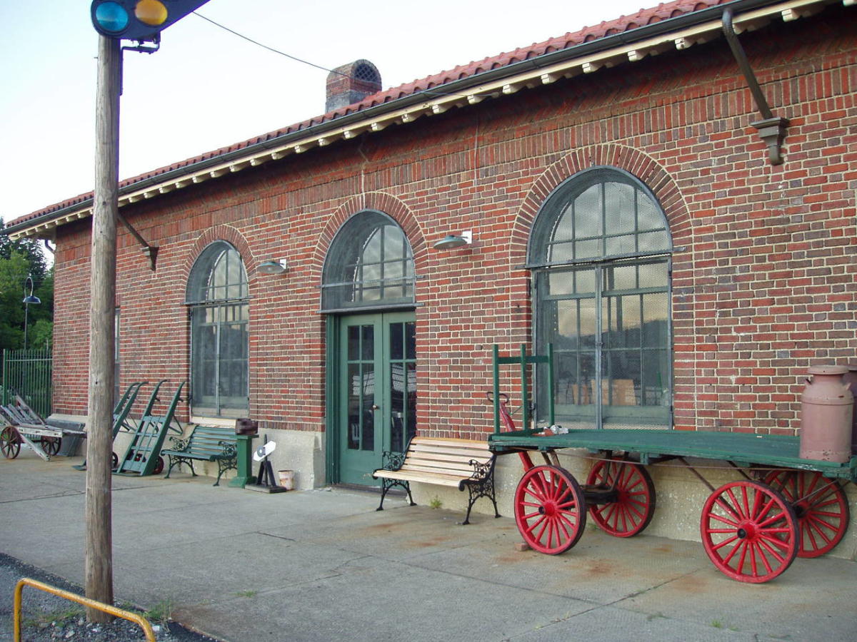 Hyde Park Railroad Station Museum Hyde Park NY 12538 hyde-park-railroad-station-museum-hyde-park-ny-12538