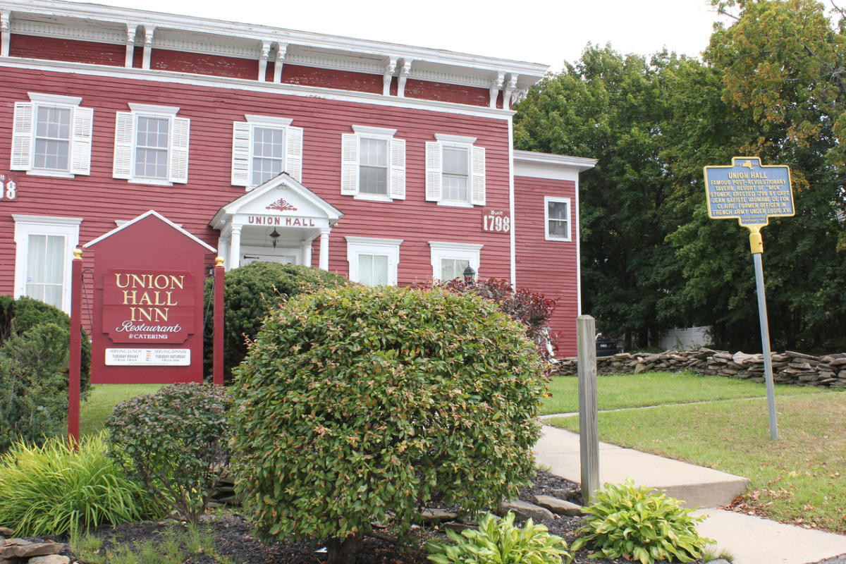 Union Hall Inn Restaurant Johnstown, NY 12095