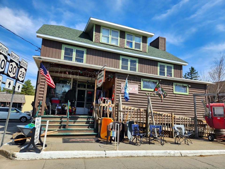 Pine's Country Store Indian Lake, NY 12842