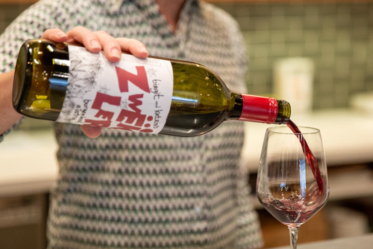 Weekly Wine Tastings Oakland, CA