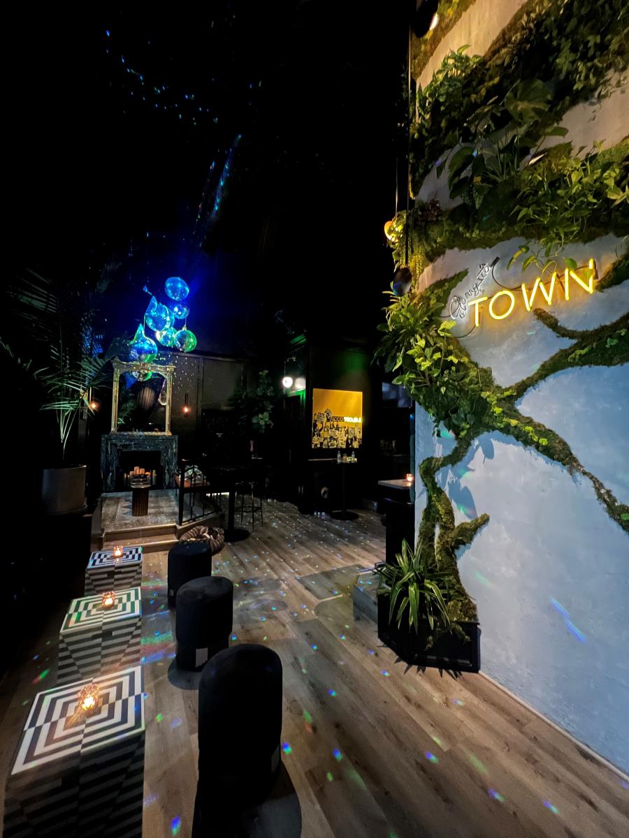 Town Bar & Lounge Oakland, CA