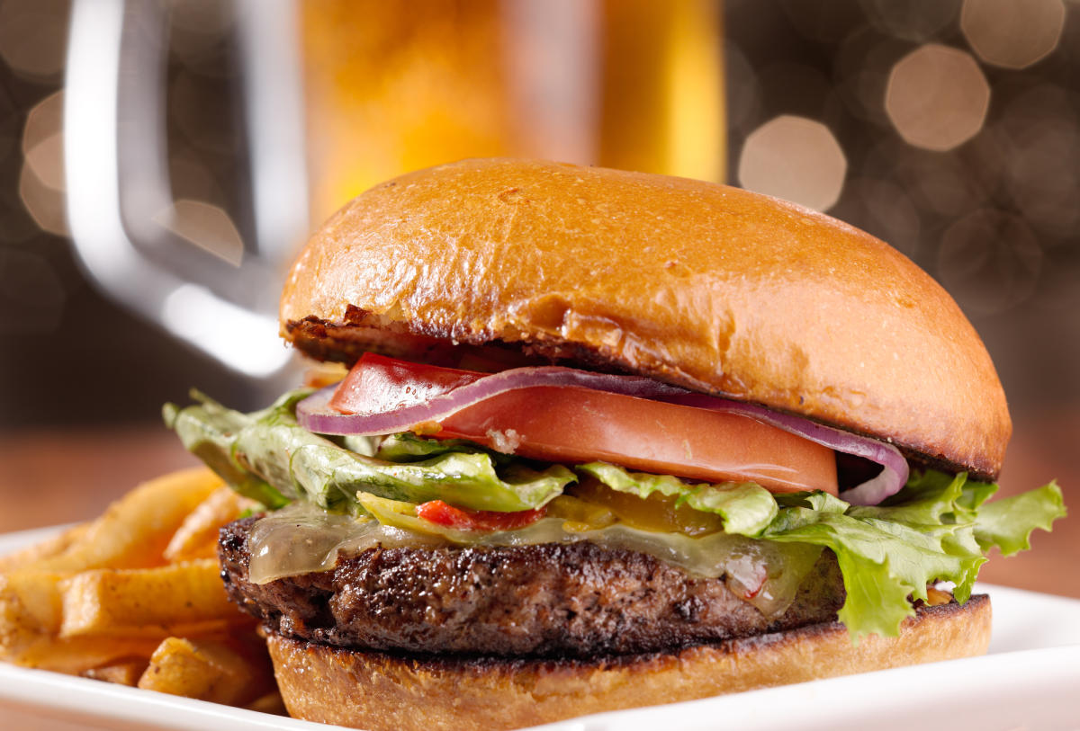 Lumpy Burger Lumpy's Sports Grill on Northwest Expy | Oklahoma City, OK
