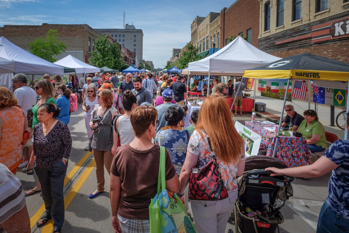 Downtown Oshkosh Farmers Market