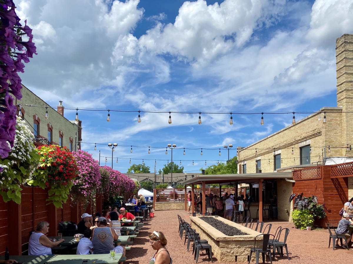 Fletch's Local Tap House