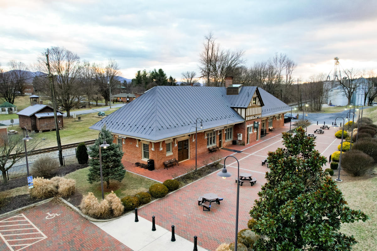 Luray Page County Visitors Center