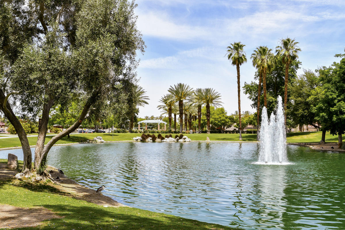 Palm Desert Civic Center Park