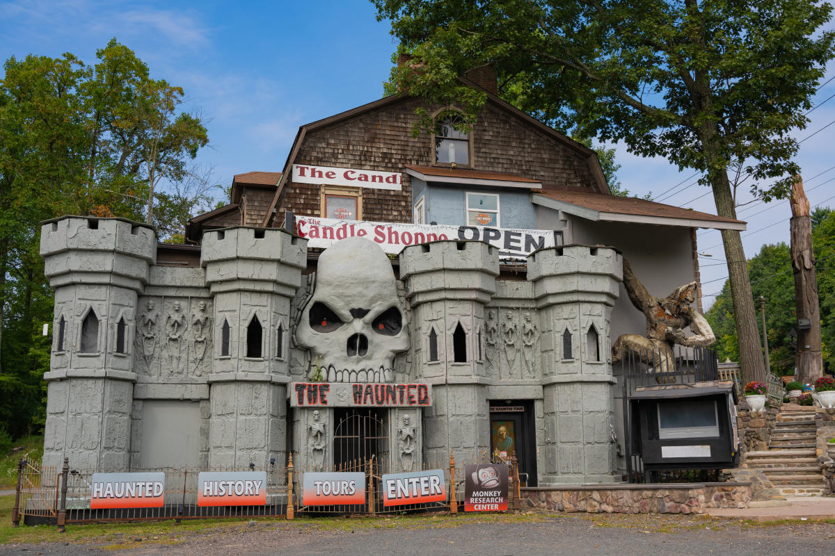 The Haunted Candle Shoppe of the Poconos Swiftwater, PA 18370
