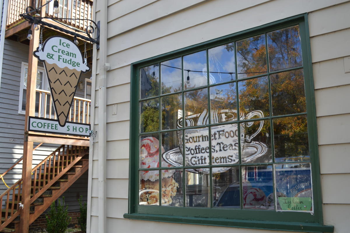 Riverside Coffee Shop