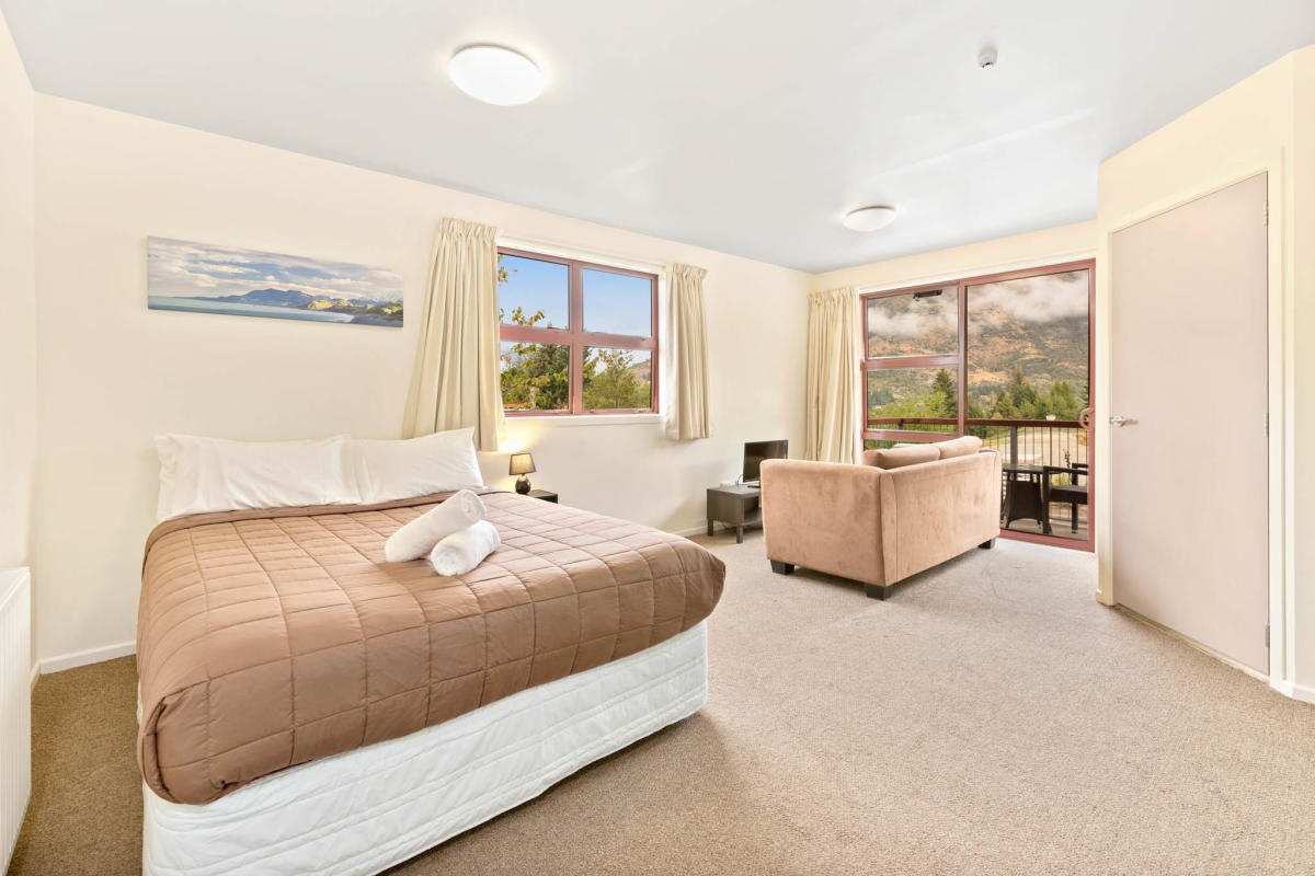 Shotover Lodge — Queenstown 9371