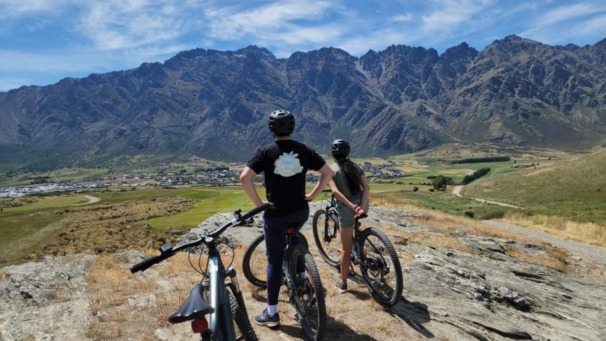 Whizzy Flexi-ride E-Bike Delivery Service. | Official Queenstown Website