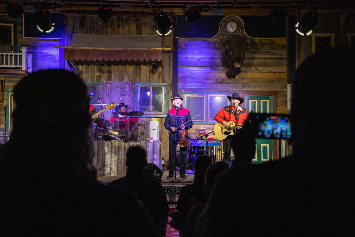 Fort Hays Chuckwagon Supper & Show