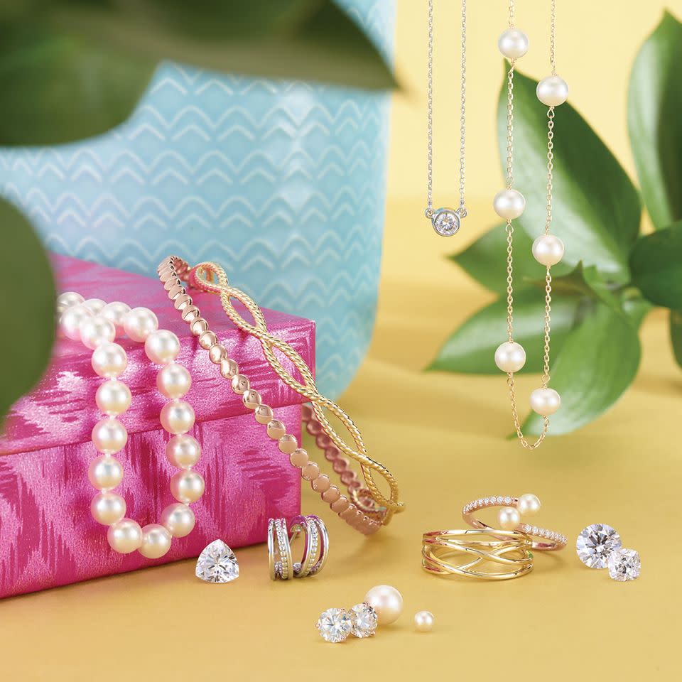 Gold Lady Jewelers North Kingstown, RI 02852