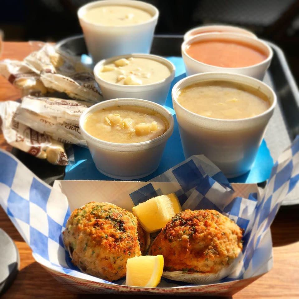 Iggy's Doughboys & Chowder House Warwick, RI 02889