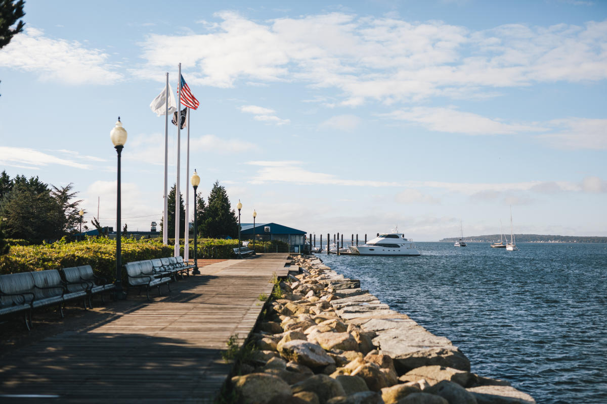 Independence Park — Things To Do in Bristol