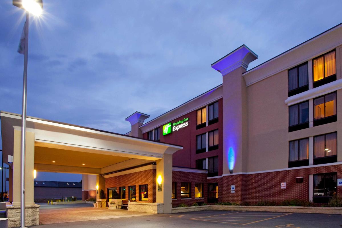 Holiday Inn Express- Greece
