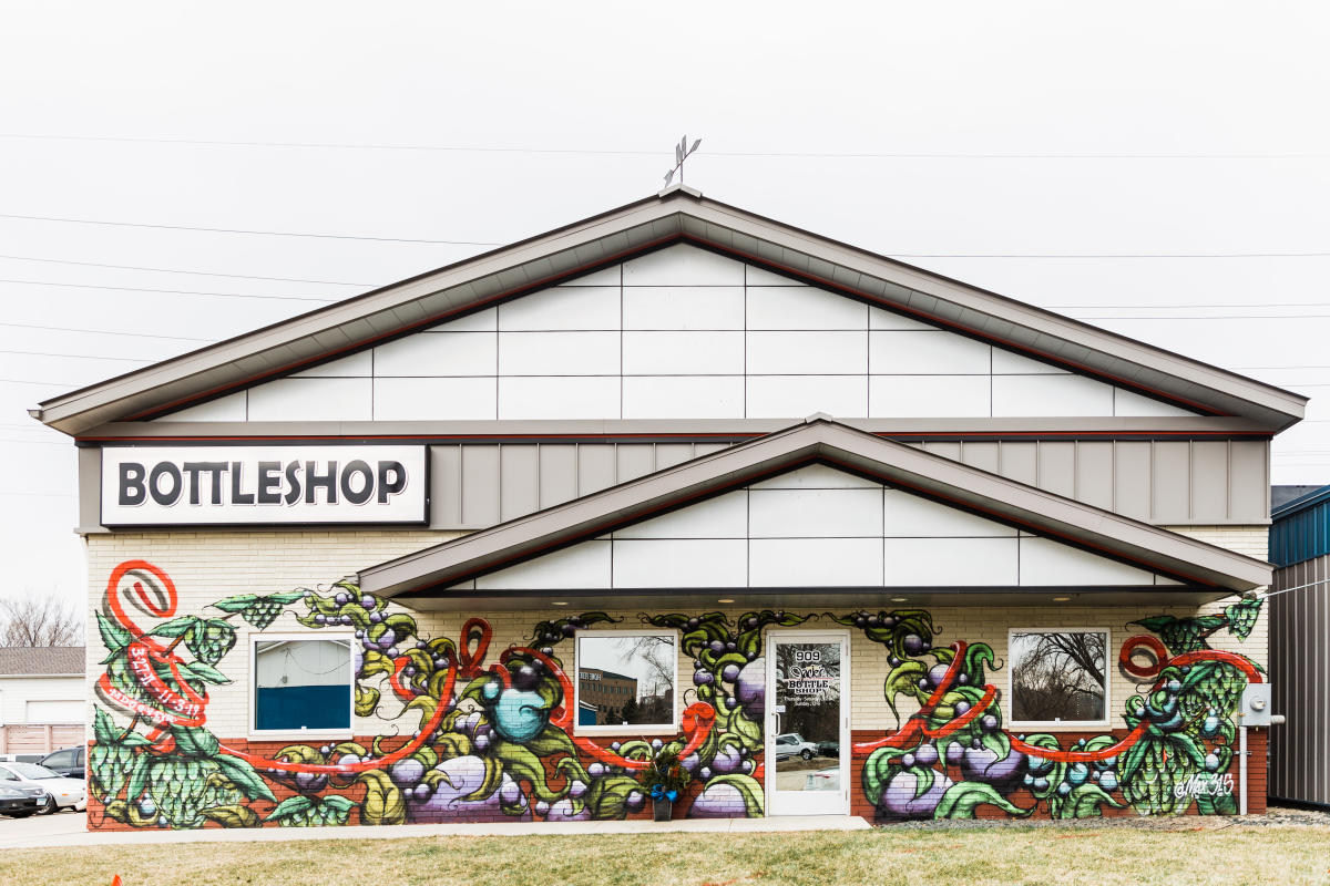 Jack's Bottle Shop Rochester, MN 55901