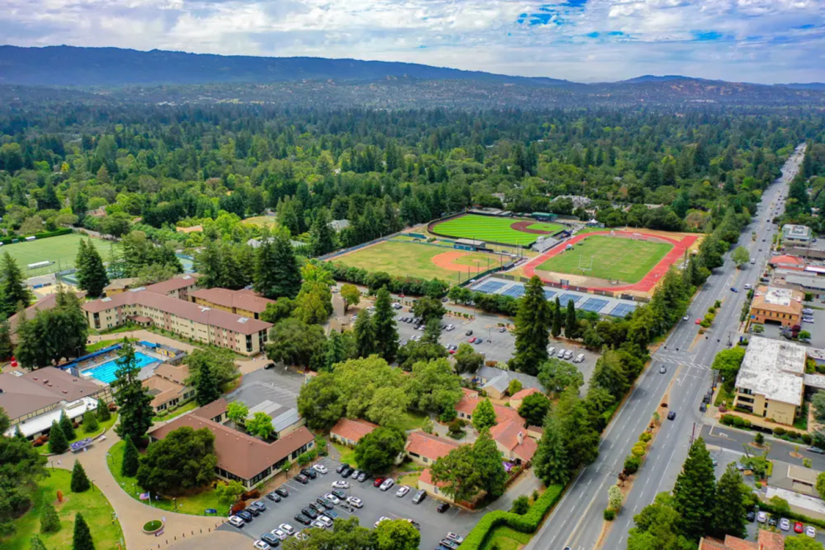 Menlo-College_5025FA05-F5AF- 