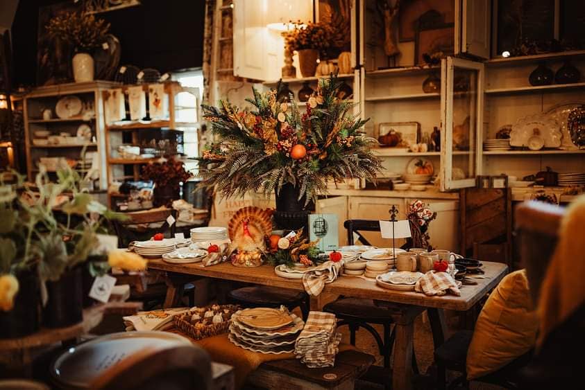 Chandelier Barn Market