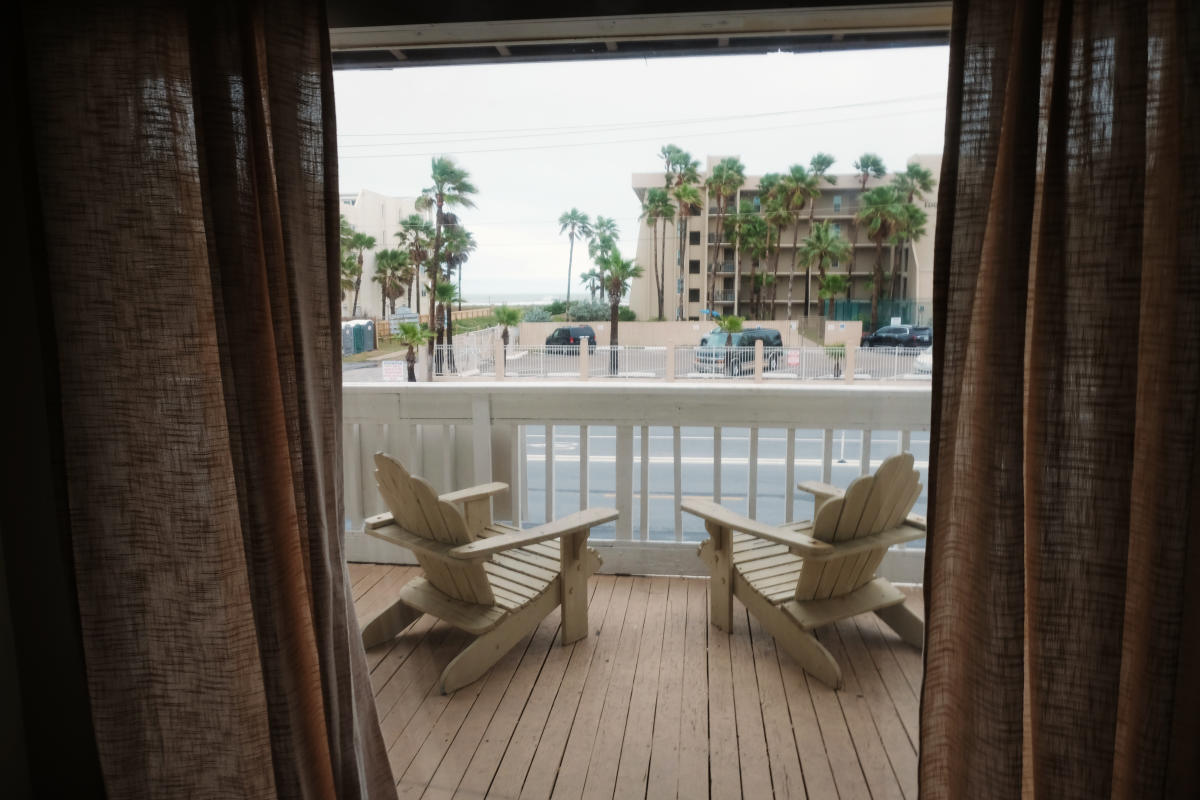 Tres Palmas Beach House Rentals South Padre Island, TX