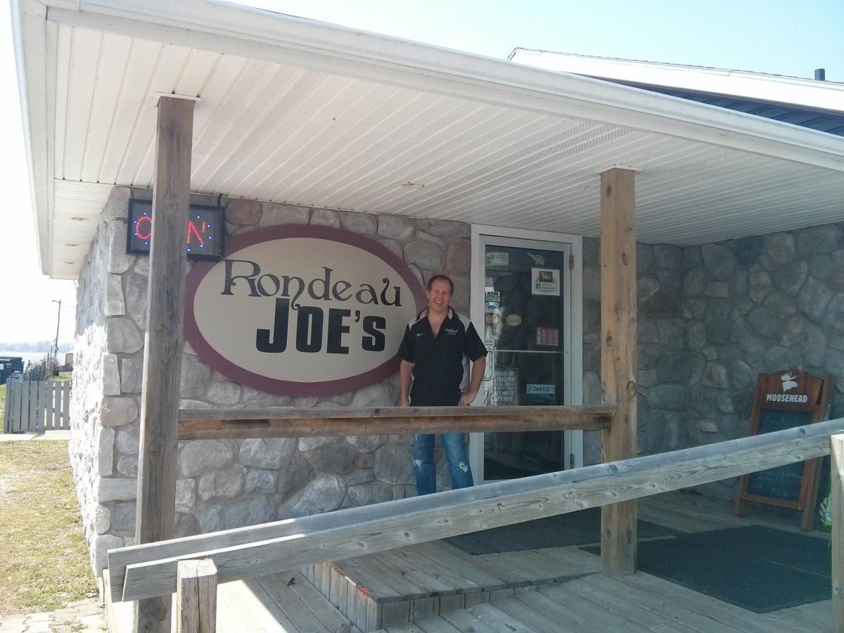 Rondeau Joe's Pub