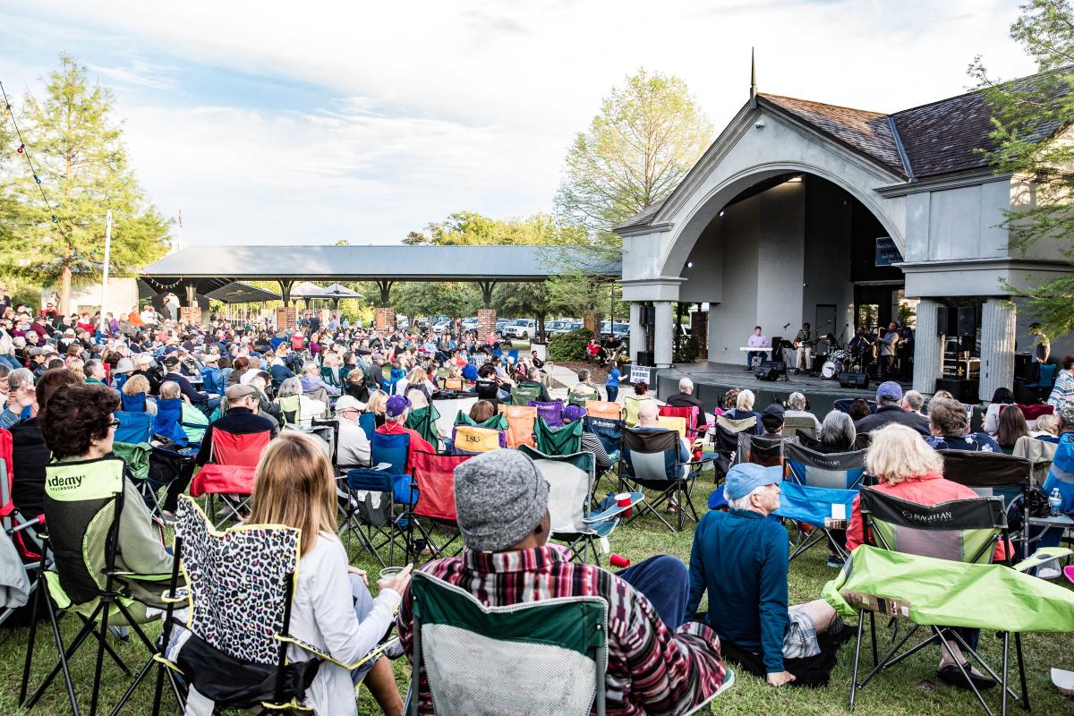 Basic Fall Backdrop Mandeville Live! Fall Free Friday Concert