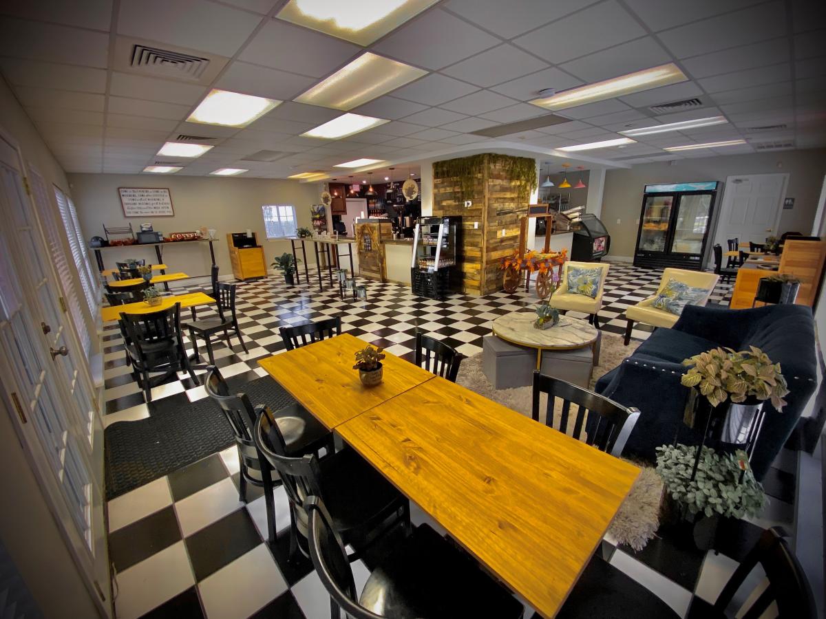 White House Coffee and Creamery