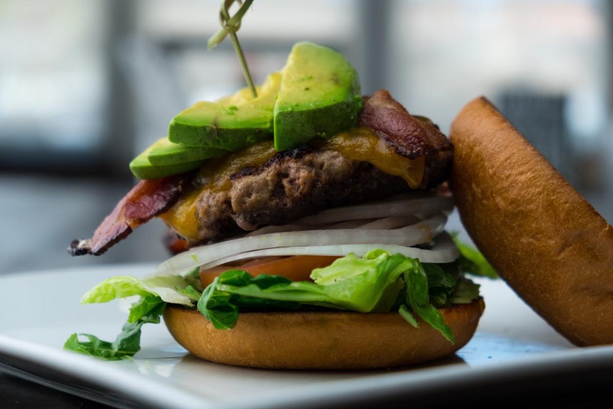 Cruisers Pizza Bar Grill — Huntington Beach