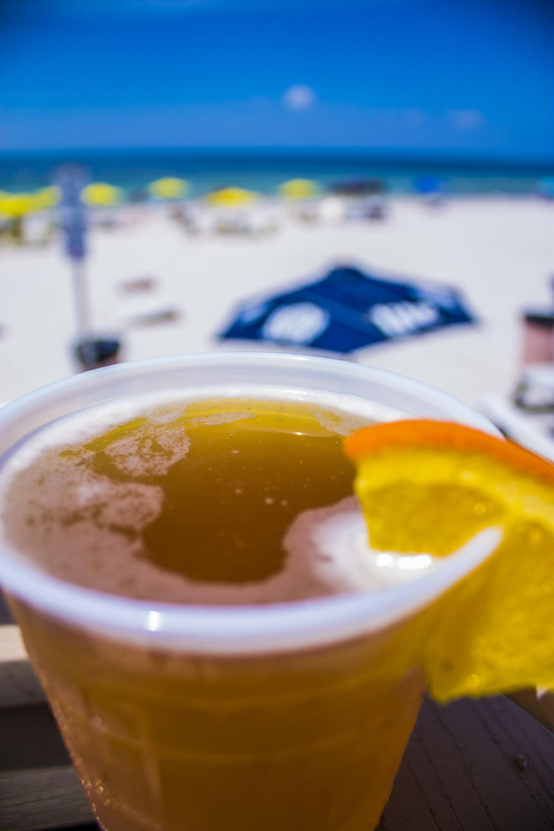 Caddy's on the Beach