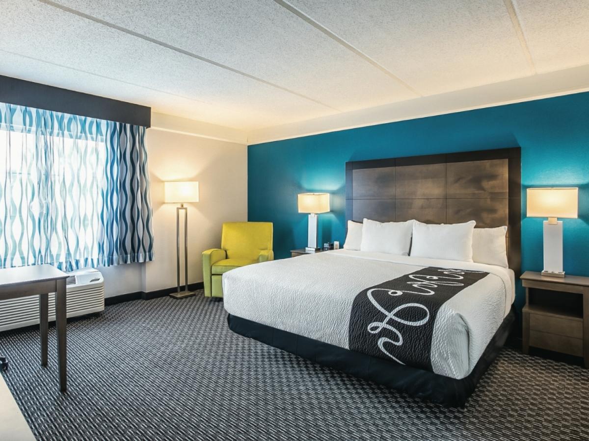 La Quinta Inn & Suites Brandon Regency Park