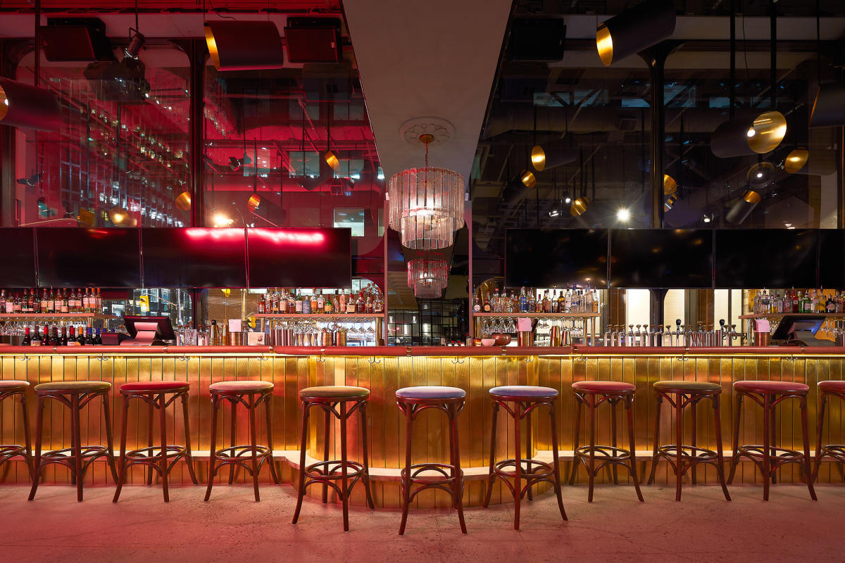 Walrus Pub & Beer Hall | Toronto, ON M5L 1G5